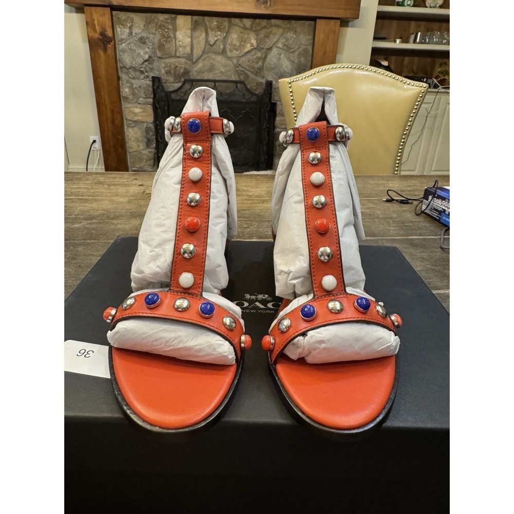 Coach Sadie Semi Black Calf Studded Sandals‎ Size 6.5 Deep Coral T Strap - Picture 2 of 10